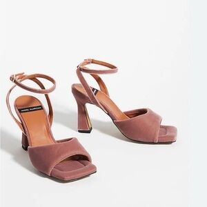 ANTHROPOLOGIE Women’s Angel Alarcón Puffy Ankle-Strap Heels Size 39 Dusty Pink